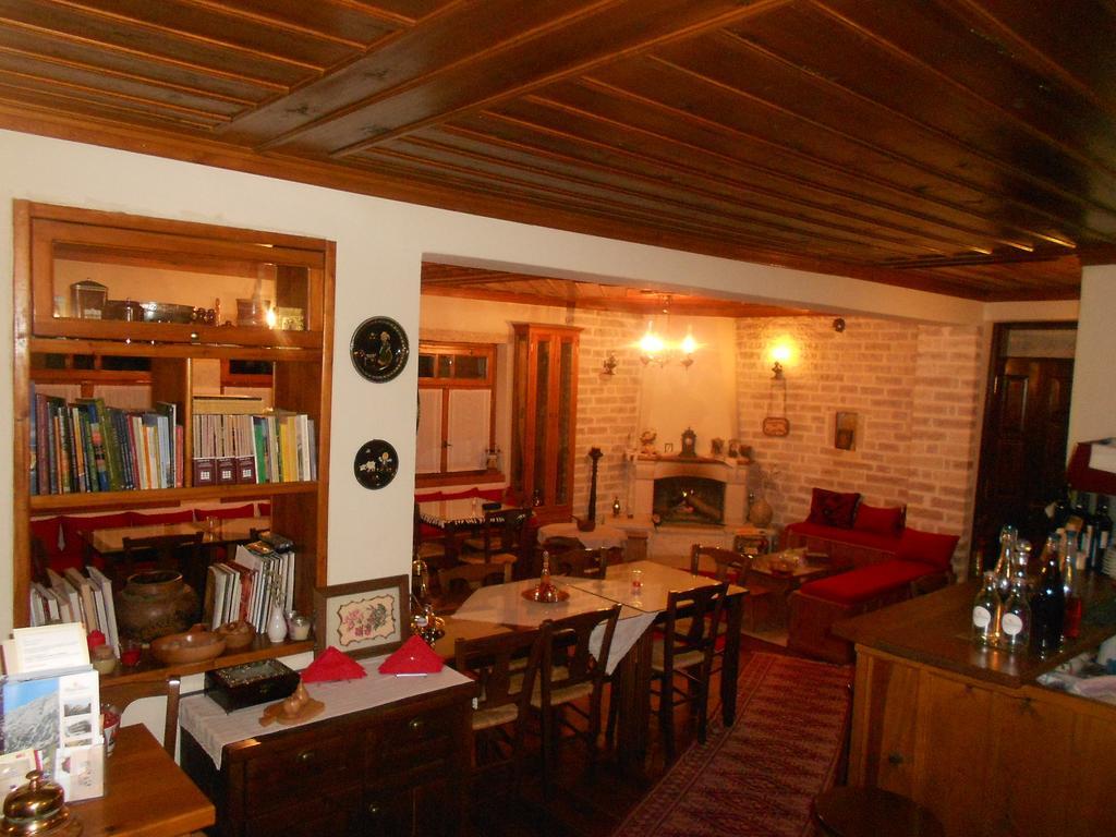 Traditional Guesthouse Marousio Rodavgi Ngoại thất bức ảnh