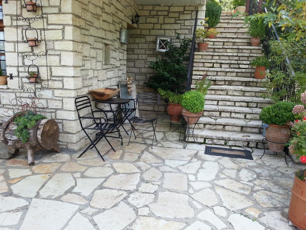 Traditional Guesthouse Marousio Rodavgi Ngoại thất bức ảnh