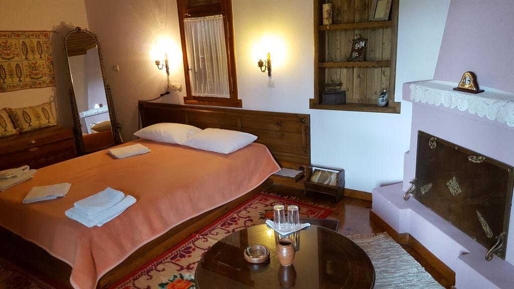 Traditional Guesthouse Marousio Rodavgi Ngoại thất bức ảnh